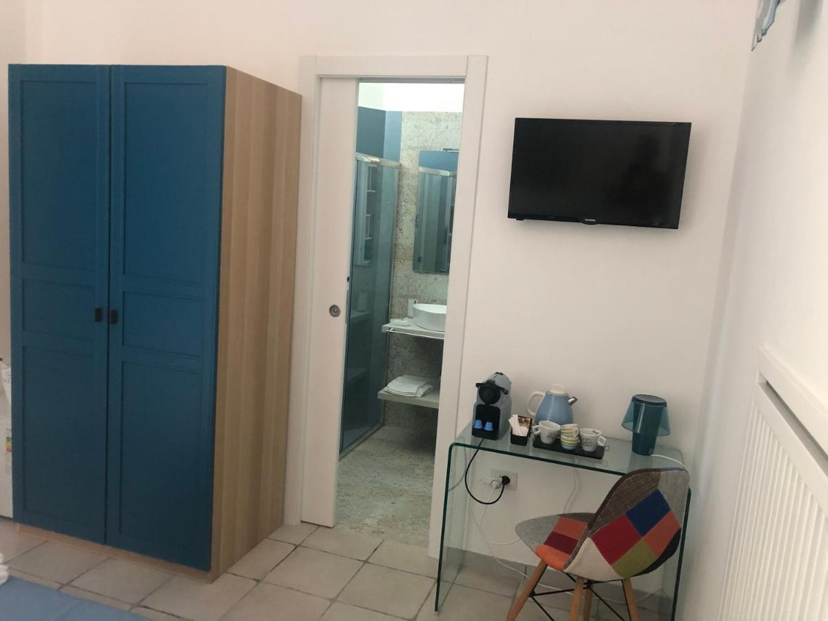 B&B Neptunia Fronte Mare Торе Спекия Руджери Екстериор снимка