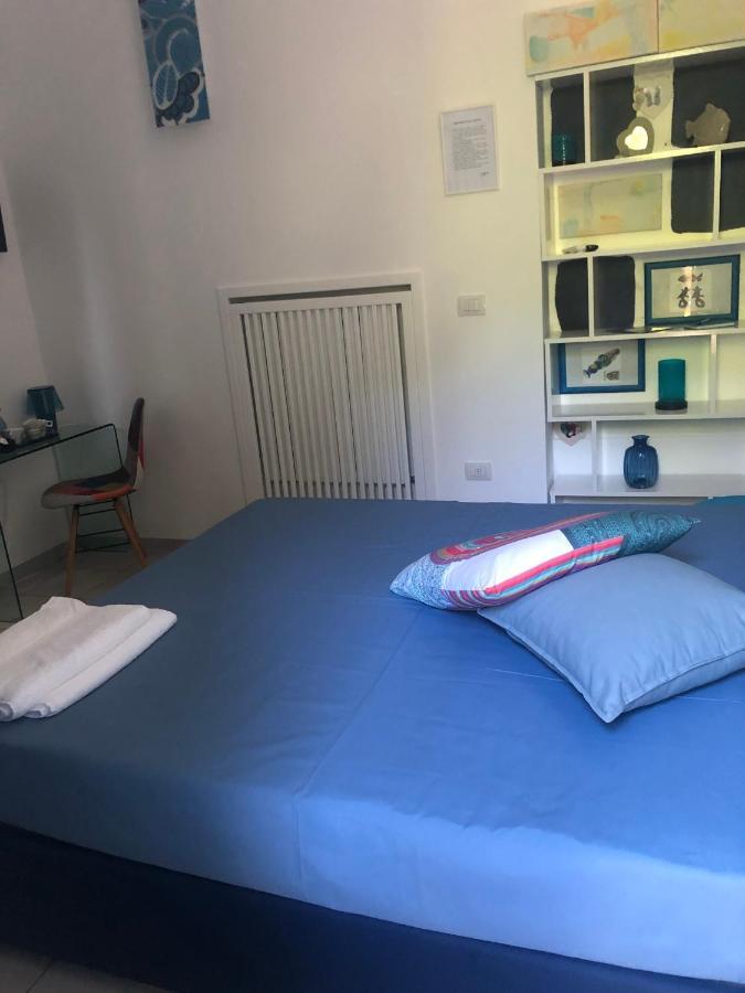B&B Neptunia Fronte Mare Торе Спекия Руджери Екстериор снимка