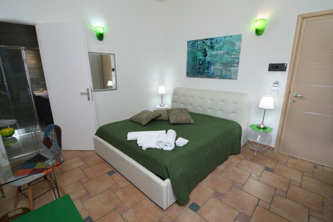 B&B Neptunia Fronte Mare Торе Спекия Руджери Екстериор снимка
